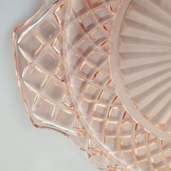 Vintage Waterfod " waffle" Depression Glass - Picture 4 of 7